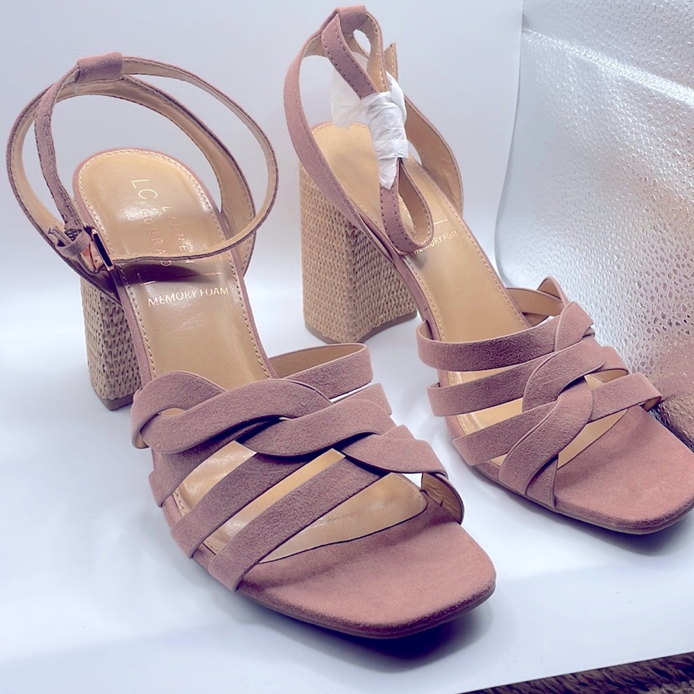 LC Lauren Conrad Size 10 sandal heel! Rose pink.